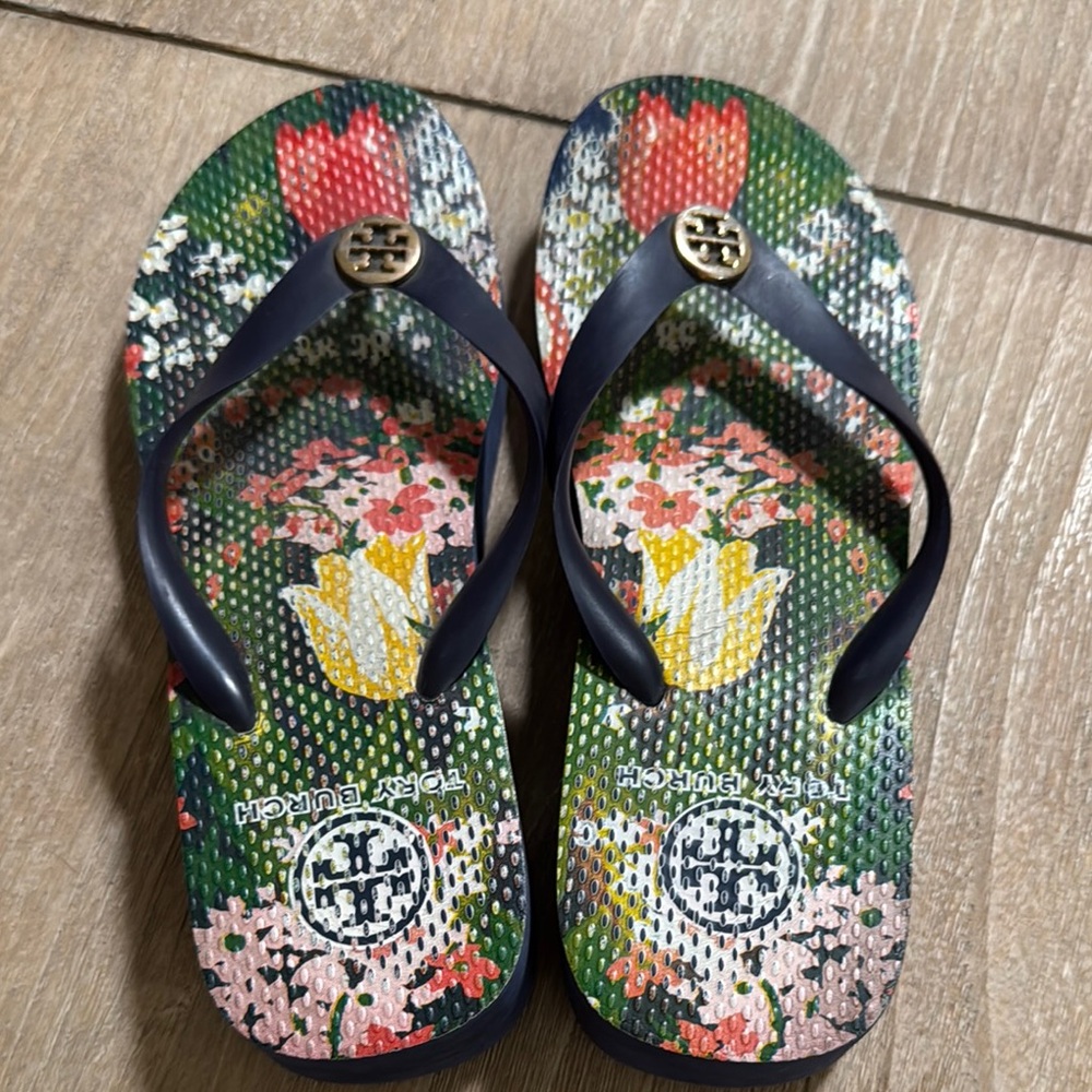 Tory Burch Navy Floral Flip Flops size 7